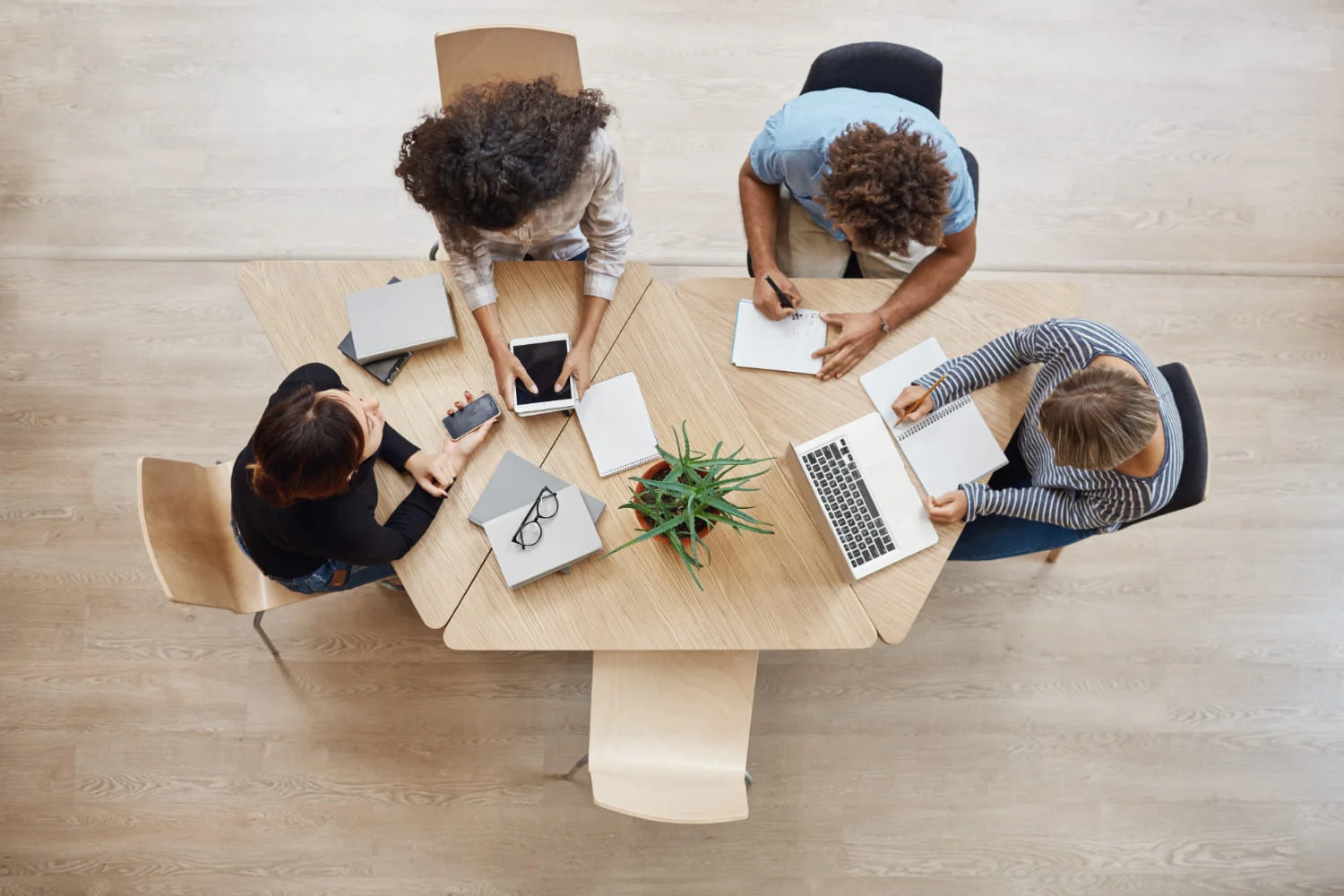 8330 (2) coworking